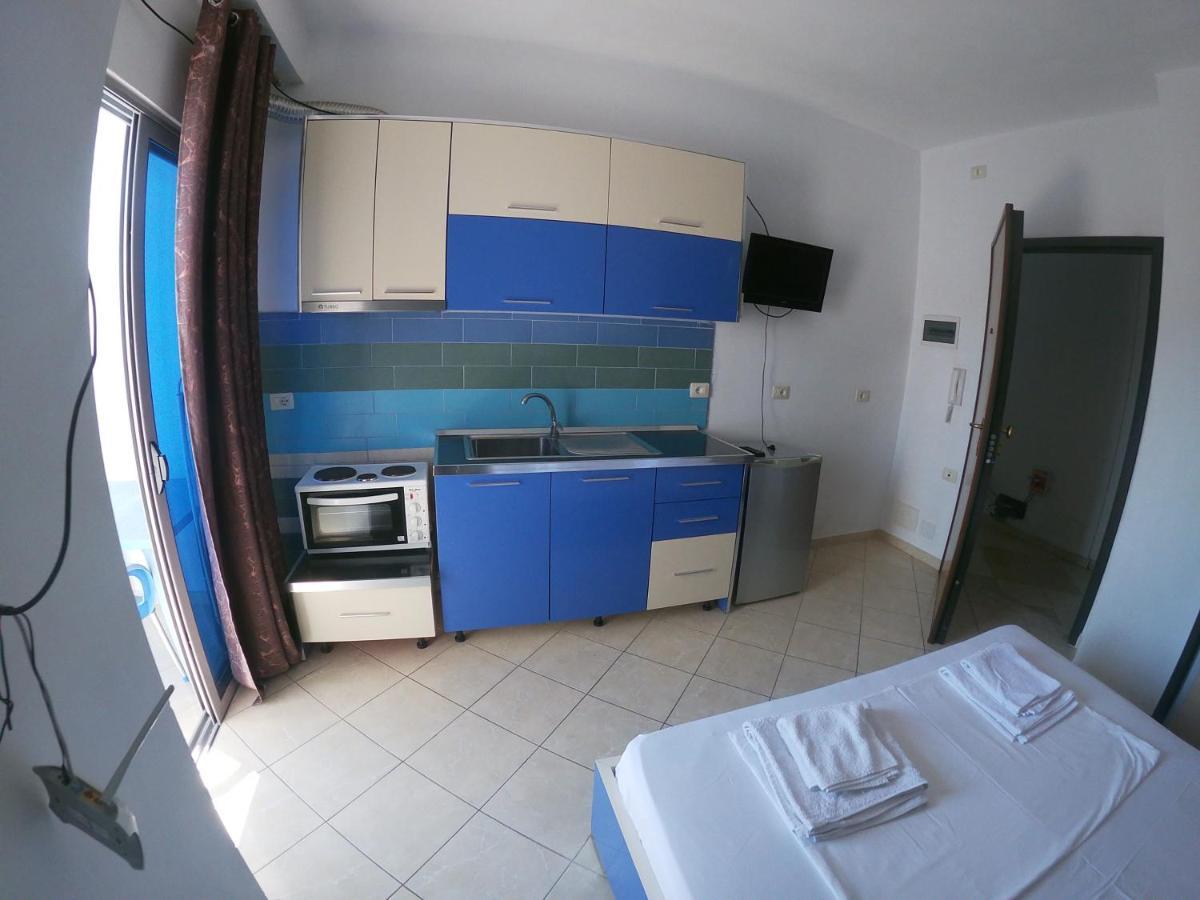 Honey Apartments Near Promenade Sarande Exterior photo